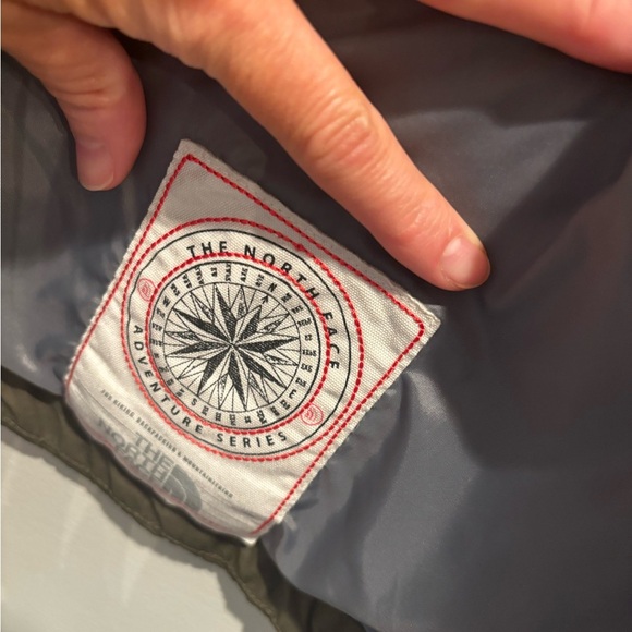 The North Face women’s  Military Green Field Jacket lightweight small neutral - Picture 7 of 11